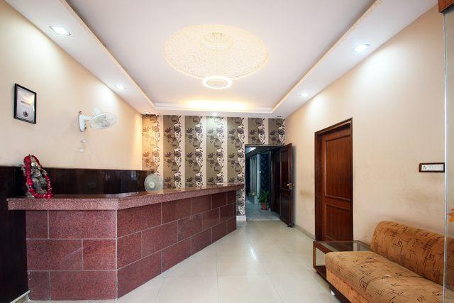 Oyo 15791 Flagship Hotel Executive Hazratganj Лакхнау Екстер'єр фото
